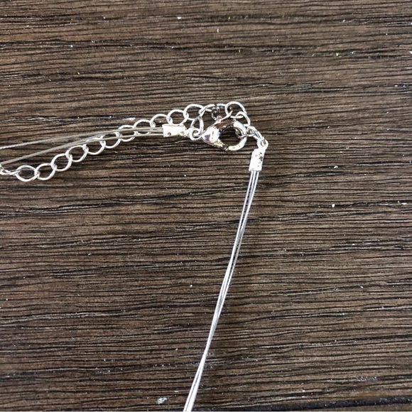 Sliver metal bead layered necklace - Picture 3 of 3